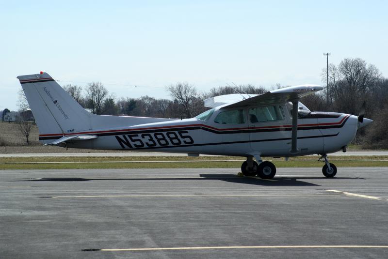 Cessna 172P Skyhawk - N53885